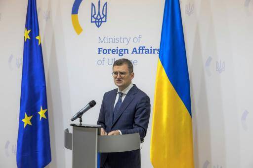 Dmytro Kuleba, ministro de Exteriores ucraniano, habla durante una rueda de prensa con el jefe de política exterior de la UE, el 7 de febrero de 2024 en Kiev