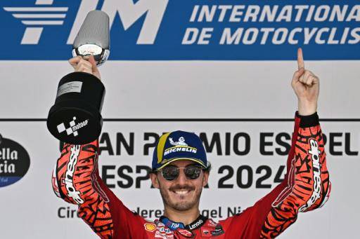 Bagnaia aguanta a Márquez y logra el GP de España de MotoGP