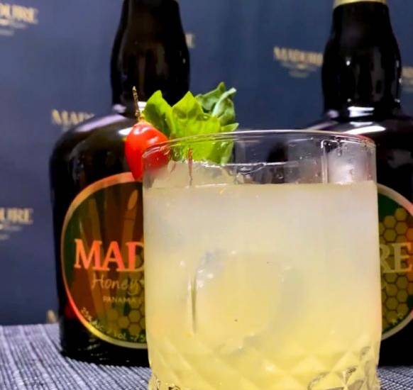 Licor panameño a base de miel de abeja Licor panameño a base de miel de abeja