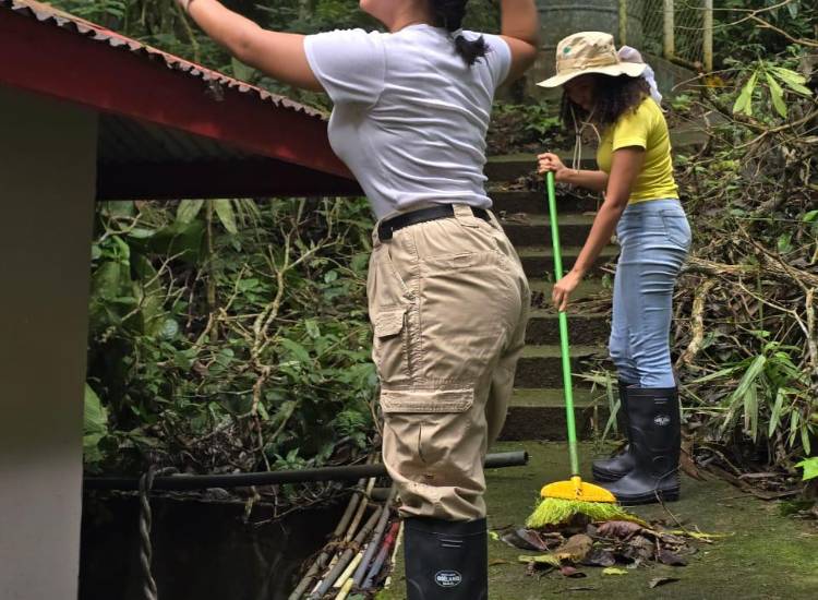 Jornada de remozamiento y rehabilitación del Parque Nacional Soberanía Jornada de remozamiento y rehabilitación del Parque Nacional Soberanía