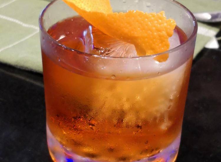 Licor panameño a base de miel de abeja Licor panameño a base de miel de abeja