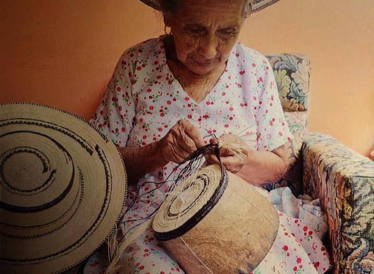 La Pintada celebra su imponente sombrero La Pintada celebra su imponente sombrero