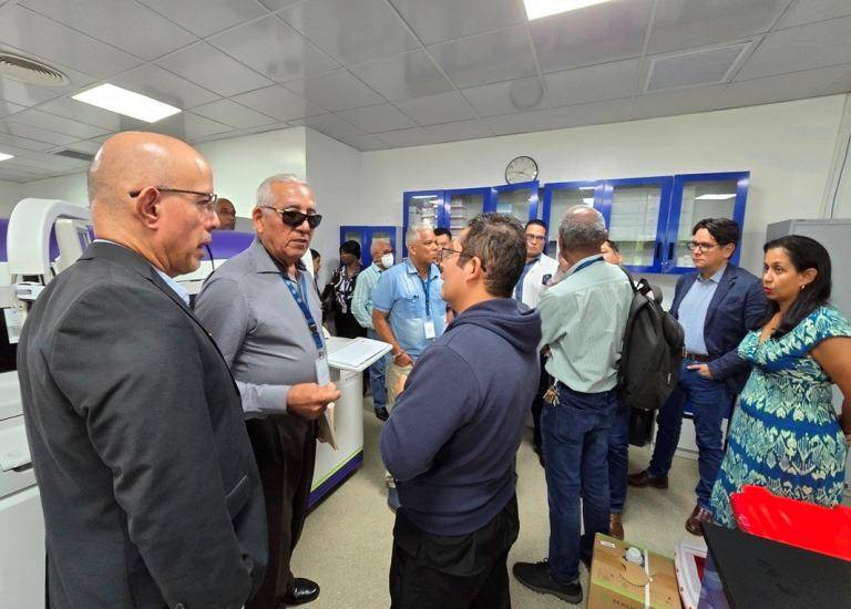 Comisión de Salud de la directiva de la CSS revisa avances y necesidades de las policlínicas en Colón Comisión de Salud de la directiva de la CSS revisa avances y necesidades de las policlínicas en Colón