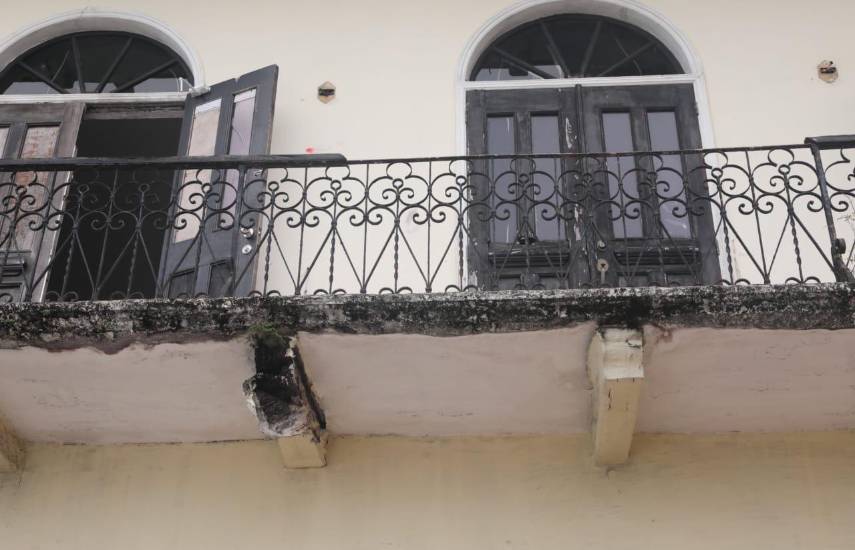 La Casa Amarilla en plena restauración La Casa Amarilla en plena restauración