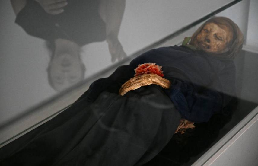 RAUL ARBOLEDA / AFP | El cuerpo de Saturnina, fallecida hace casi 30 años.