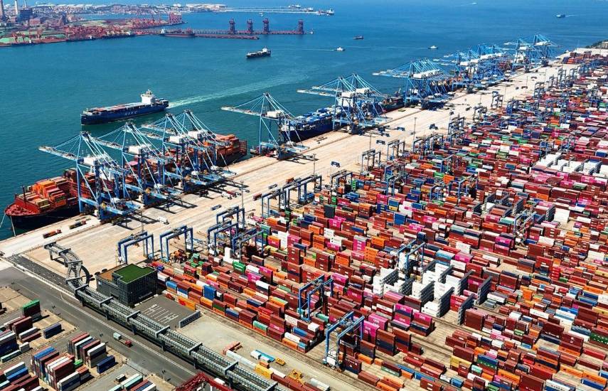 China anuncia tarifas portuarias especiales a barcos vinculados a EEUU China anuncia tarifas portuarias especiales a barcos vinculados a EEUU