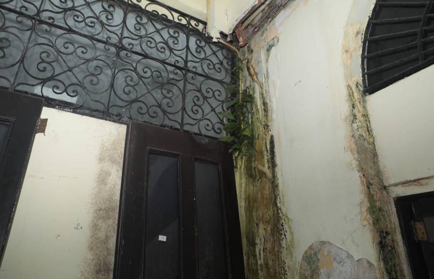 La Casa Amarilla en plena restauración La Casa Amarilla en plena restauración