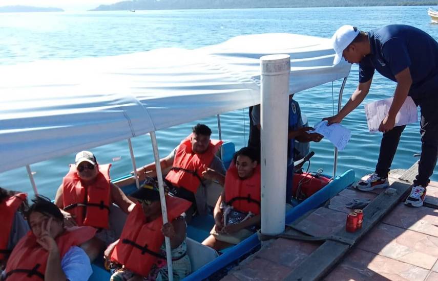 Suspenden zarpes en el litoral Pacífico por condiciones meteorológicas adversas Suspenden zarpes en el litoral Pacífico por condiciones meteorológicas adversas