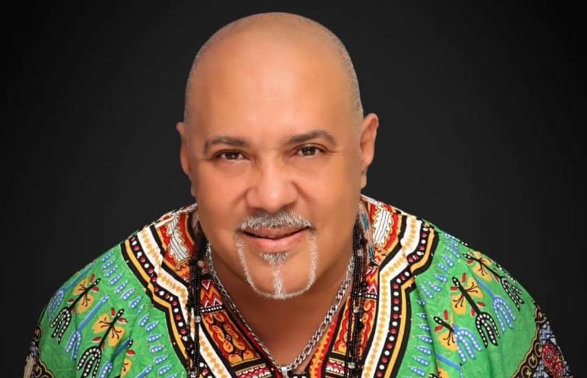 Folcloristas cuestionan abanderados típicos Folcloristas cuestionan abanderados típicos