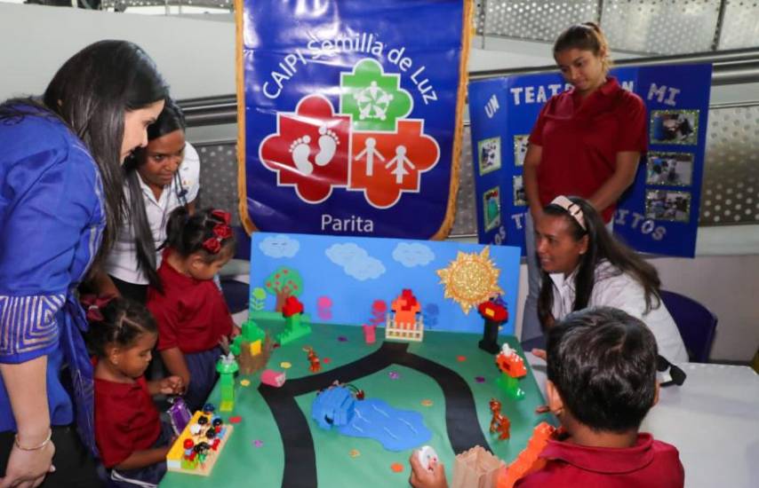 Inauguran la primera exposición de proyectos STEAM con niños de los CAIPI