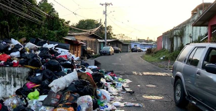 Crisis de la basura golpea a varios distritos del país