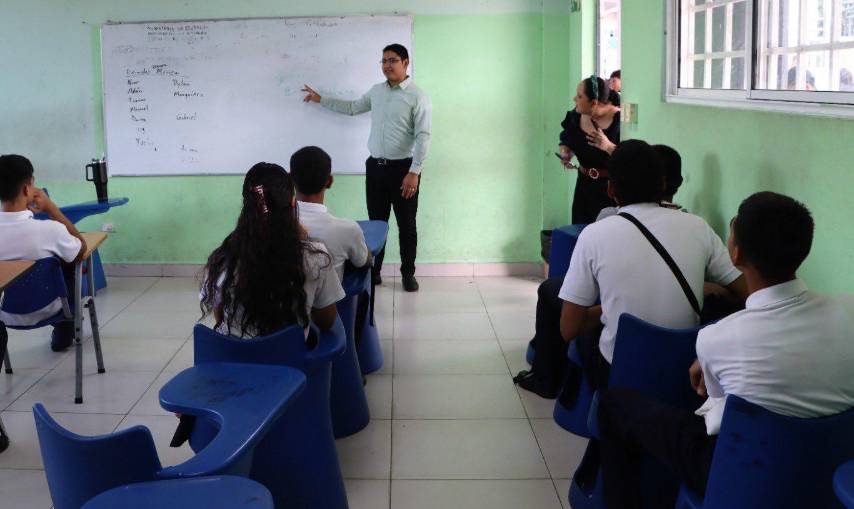 Más de 24 mil estudiantes están en reválida