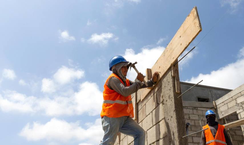 Respaldan el plan para reactivar la construcción