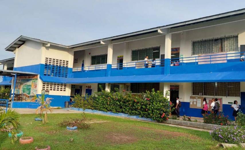 Meduca suspende clases en todos los centros educativos del país tras el sismo