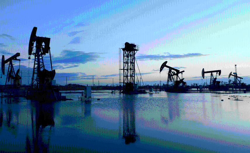 Mercado duda que empresas de EEUU accedan a crudo venezolano rápidamente y el petróleo sube