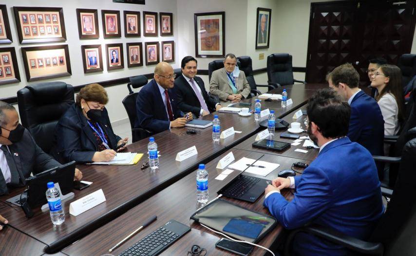 Misión del Fondo Monetario Internacional visita Panamá para evaluar el desempeño económico del país