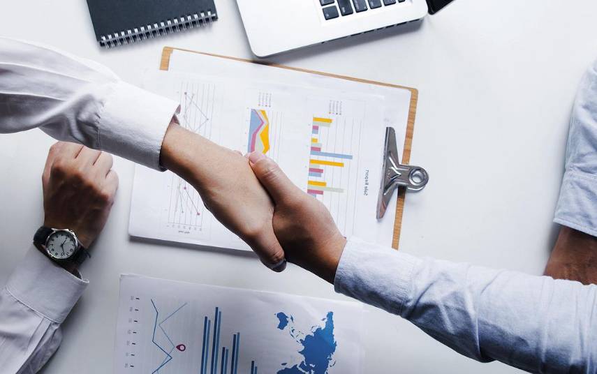 Caja de Ahorros con nuevos proyectos y sólido crecimiento