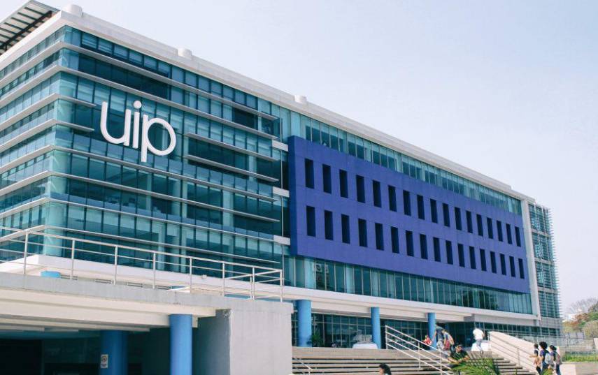 Amelia Denis de Icaza, un corregimiento difícil