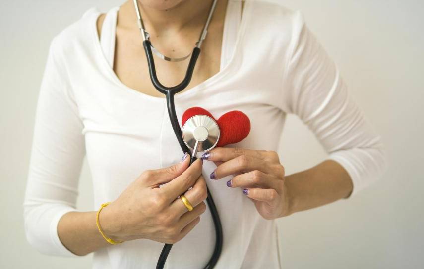 Fundación Corazones Que Laten promueve servicio de cardiología a bajo costo en Colón