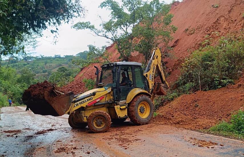 El MOP reporta vías despejadas y nuevos trabajos tras el sismo