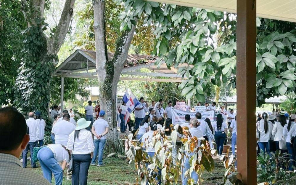 Comunidad educativa de la Unachi inicia protesta pacífica contra el ...