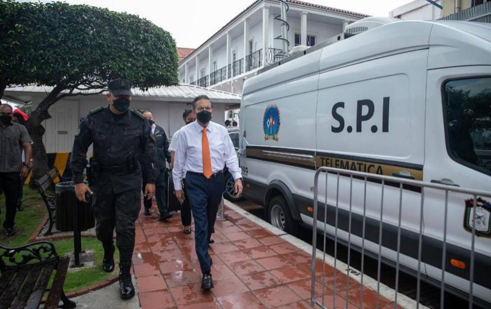 Presidente y vicepresidente de la República participan de simulacro de