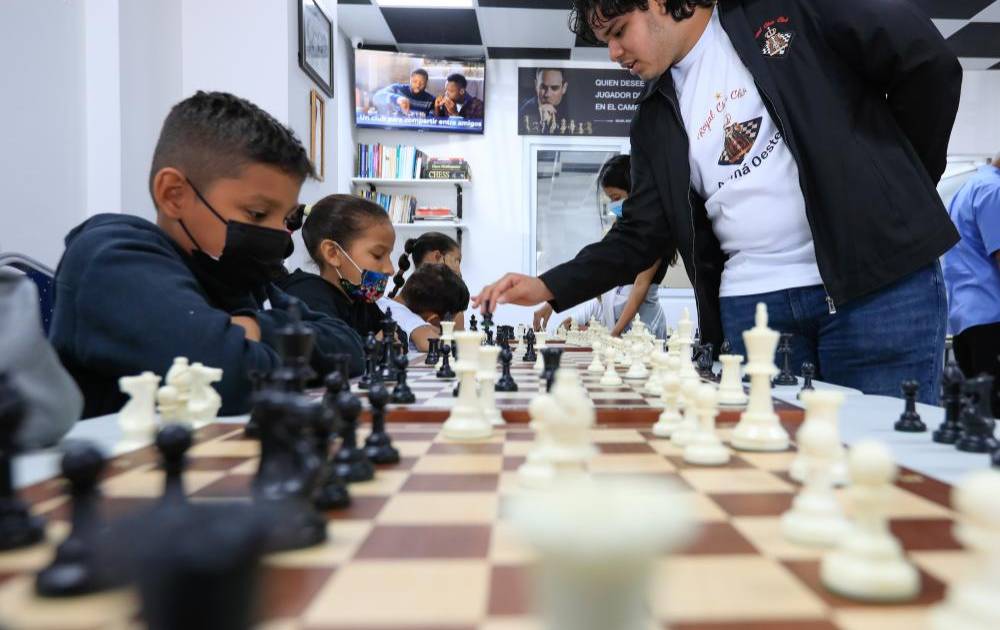 Incluyen el ajedrez como parte de la asignatura de educación física