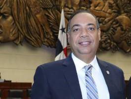 Ley ampliaría descuentos a jubilados hasta en un 50%