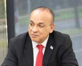 Agua, luz e internet entran al debate de la Asamblea