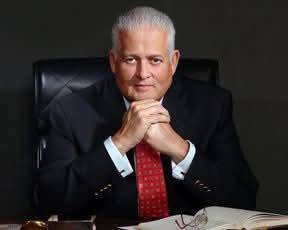 Presidente Mulino ordena inmediata restauración del monumento chino