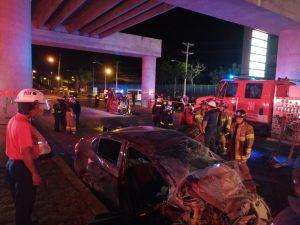 Accidente en La Domingo Díaz deja 5 muertos y dos heridos