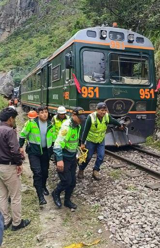 Un muerto y 40 heridos en un choque de trenes en la ruta a Machu Picchu