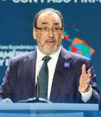 Mulino destaca rol estratégico de Panamá en Foro Económico