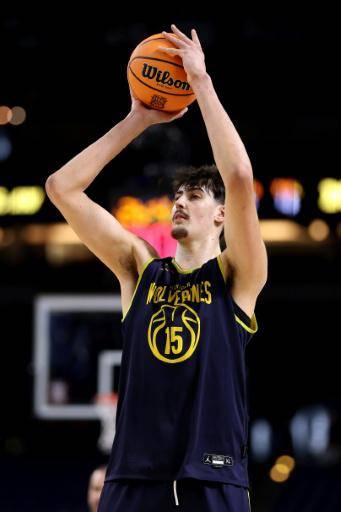 Aday Mara, el otro gigante europeo que enamora en la cuna del básquet