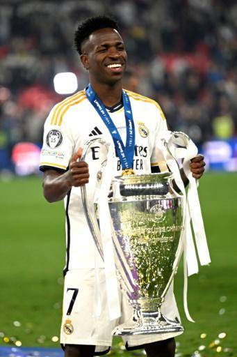 Vinicius y Bonmatí son elegidos los mejores de 2024 por la FIFA