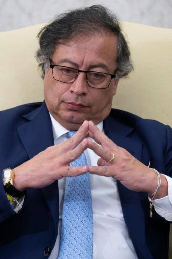 Petro propone a Biden levantar sanciones a Venezuela si cumple agenda electoral