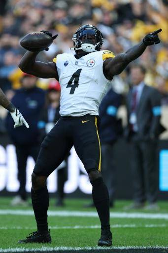 La NFL se bautiza en Francia con victoria de los Steelers al ritmo de Rodgers