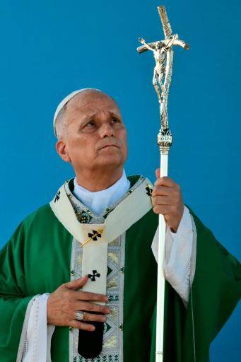 El modisto de lo sagrado que ha vestido a tres papas