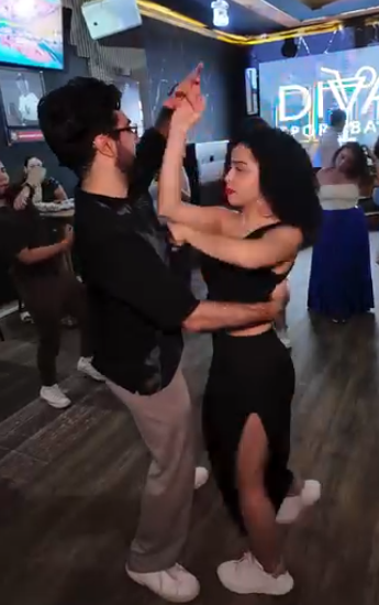 Ritmos latinos llevan el baile a espacios sociales