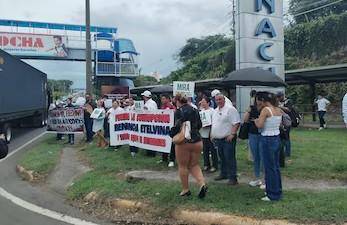 Comunidad universitaria de la Unachi pide renuncia de la rectora