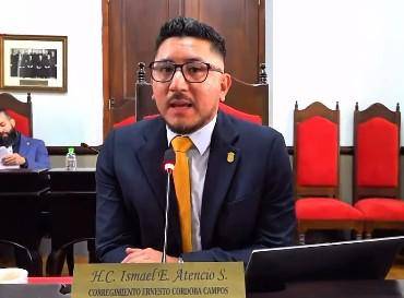 Manejo de desechos y agua, los retos de siete representantes