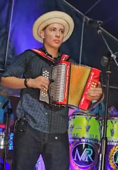 Ricael Melgar lleva la tradición típica a toda la juventud