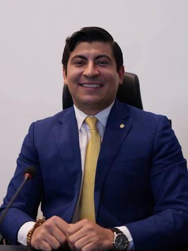 Reforma educativa, principal reto de Vega