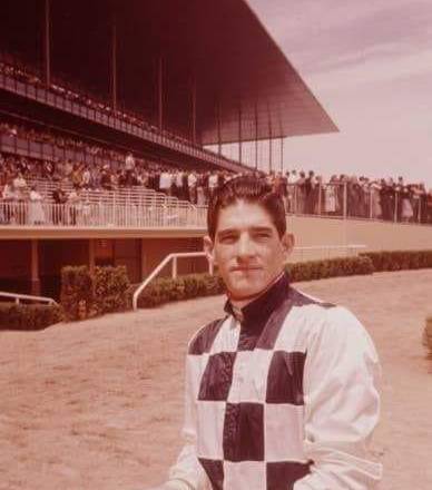 Cortesía | El jinete Carlos Manuel De Icaza en un hipódromo.