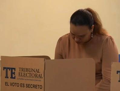 Siete candidatos se disputan hoy la rectoría de la UNACHI