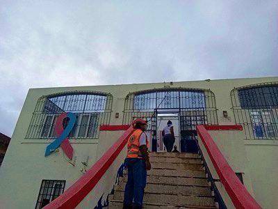 ML | dDprendimiento total de techo en una vivienda en Calle 9 y Santa Isabel, Barrio Norte, Colón.