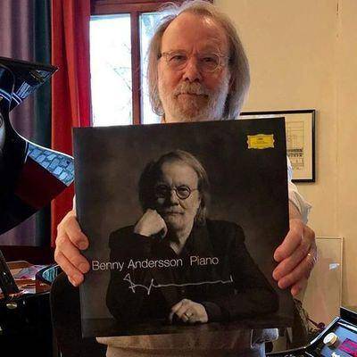 Una estrella de ABBA canta versión de “Mamma Mia” para una candidata sueca