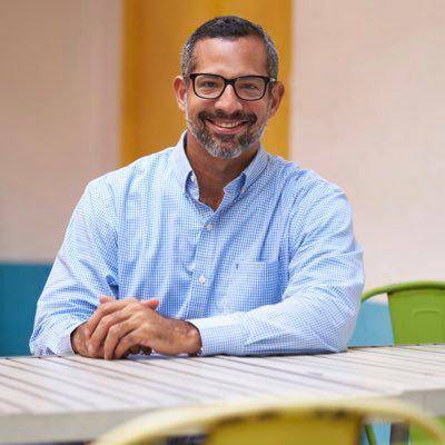 ¿Cuánto cuesta comer en un restaurante?