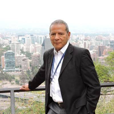 Reducir gastos y frenar evasión, para elevar la recaudación