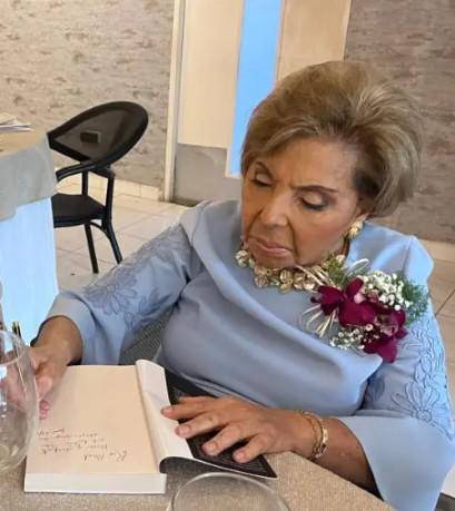 la transparencia”, Mayín Correa